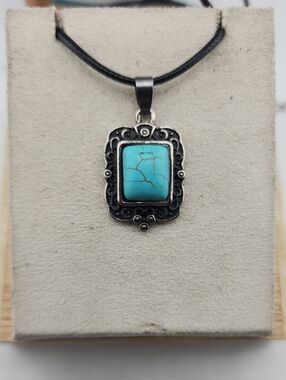 Turquoise Stone Pendant Necklace - Blue Vintage-Style Silver Frame